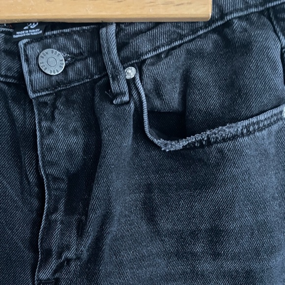 URBAN OUTFITTERS Black Denim Jean - Picture 4 of 6